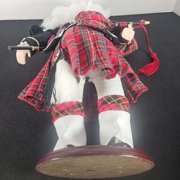 Scottish Santa Piper 18" Christmas Figurine Bagpipes Traditional Tartan Plaid - Picture 8 of 10